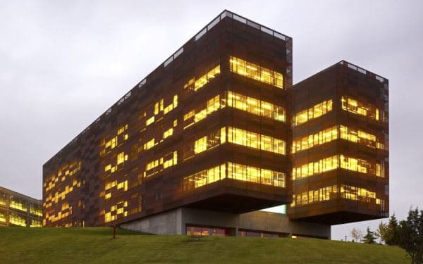 YAPI KREDI BANKING CENTER MV-LV ENERGY INFRASTRUCTURE PROJECT